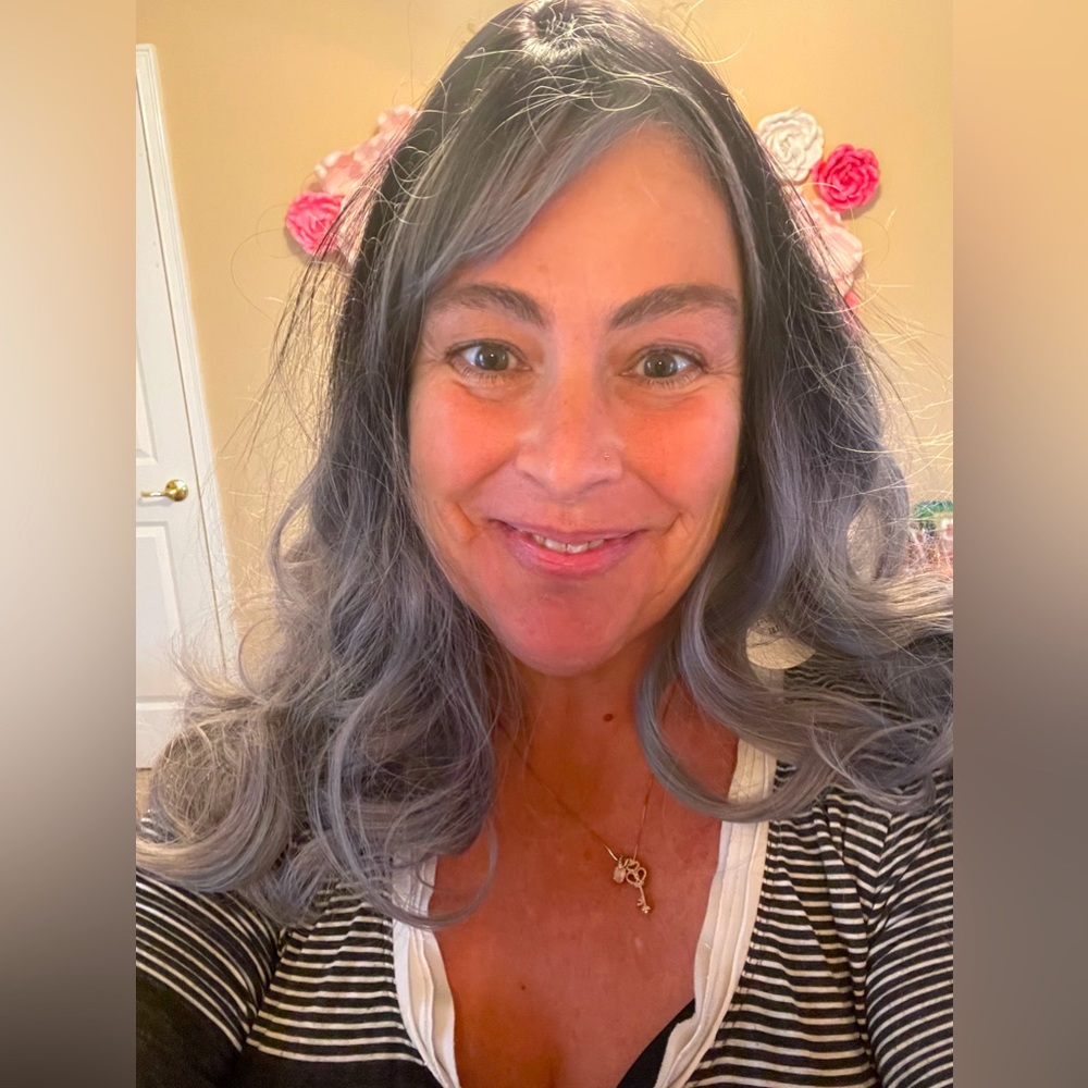 24 Inch Long Wavy Grey Synthetic Wig